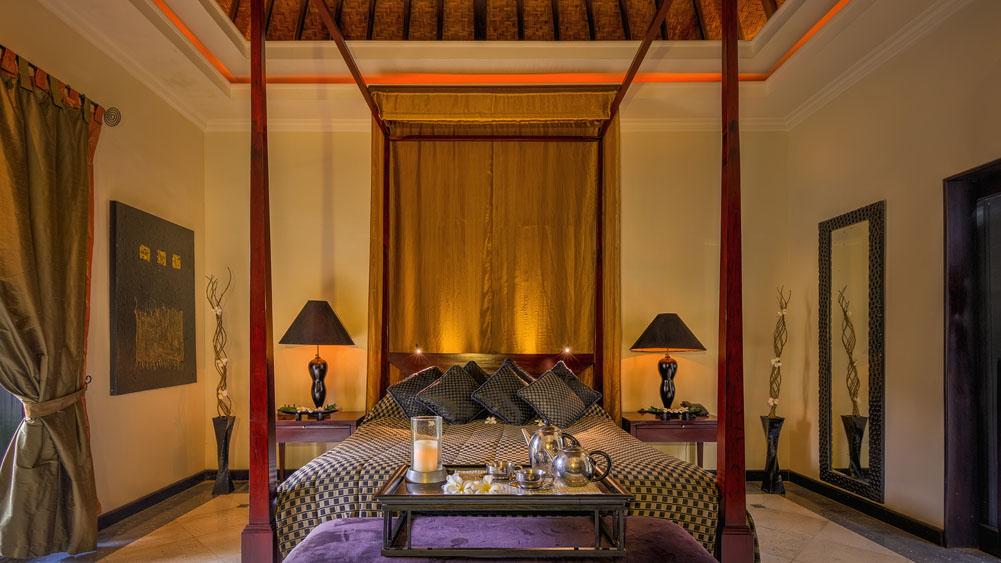 The Ylang Ylang - Master Suite At Night